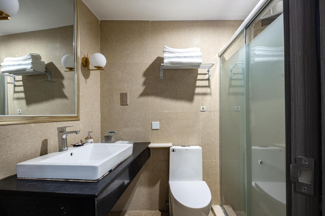 Wenhao Seaview Hotel Sanya Dış mekan fotoğraf